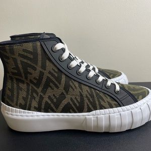 NEW. Fendi Vertigo Hightop Sneakers. Size UK9 US10. Brown FF. NWOT